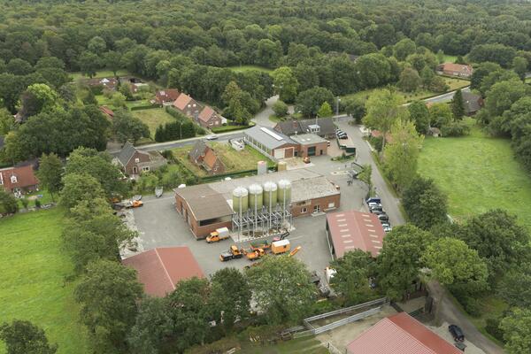 Luftaufnahmen des Baubetriebshofs des Straßen- und Tiefbauamts in der Feldstraße in Leer
