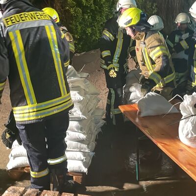 Sands&auml;cke werden in Soltborg verf&uuml;llt