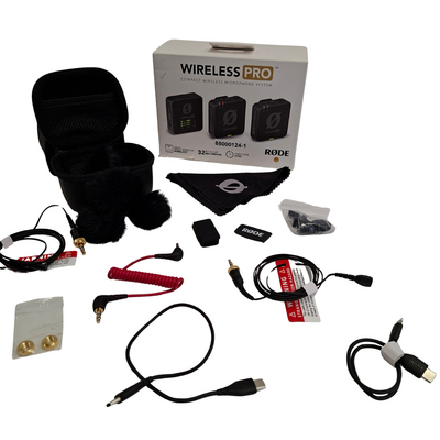 Rode Ansteckmikrofone inklusive Klinkerkabel, USB-Aufladekabel, Tasche und Verpackung